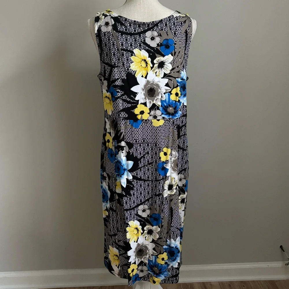 Floral Shift Dress Blue and Yellow Flowers - Picture 5 of 8